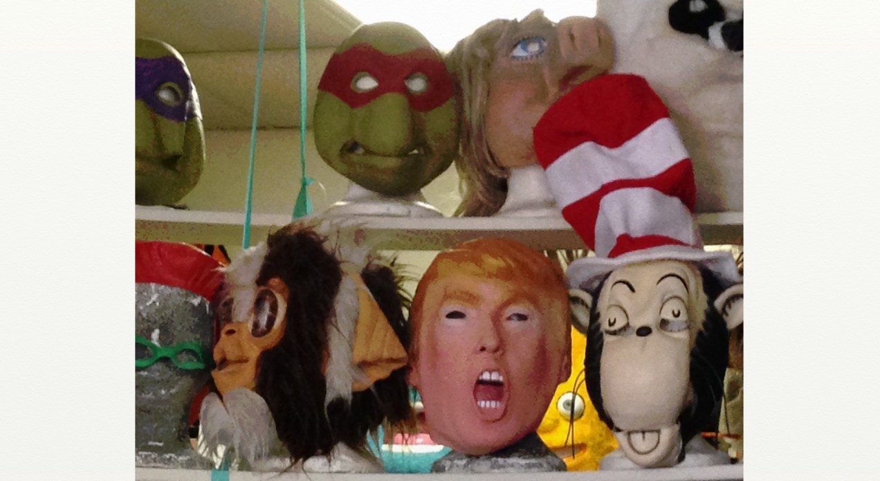 costume store el sobrante 2.jpeg